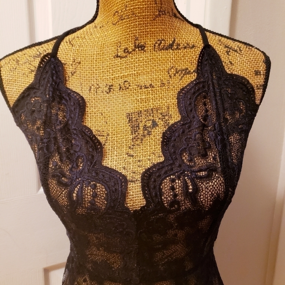 NWT Avid Love Women's Medium Black Deep V-Neck Lace Baby Doll Bodysuit Valentine - Picture 4 of 7